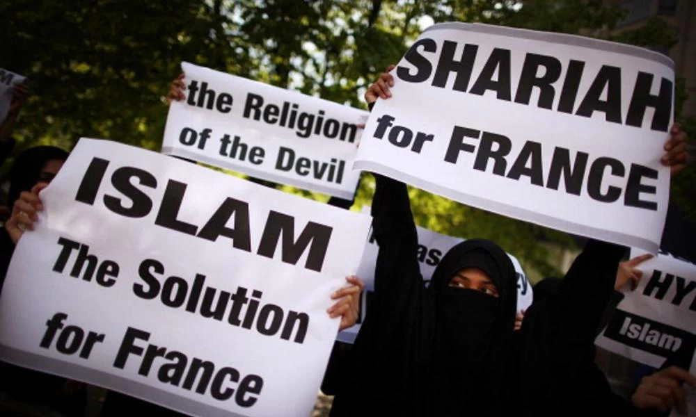 Αναλυτής: Οι μουσουλμάνοι σφάζουν τους Γάλλους με...συνταγή από την “Μασσαλιώτιδα”